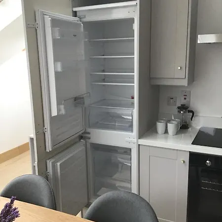 Apartment At Dunmurry Springs